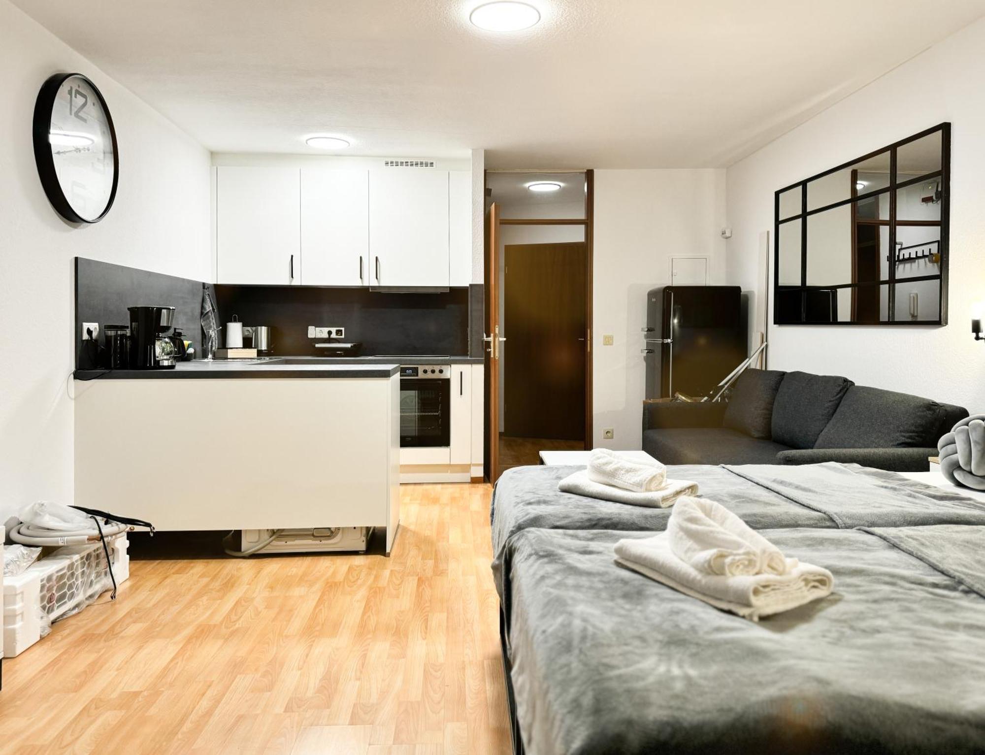 Modern Living In Karlsruhe - Frieden Apartments Экстерьер фото